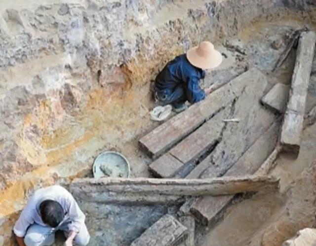64年云南农民挖出神秘大墓，一口棺材重5000斤，墓主身份至今成谜 最神秘的四大古墓