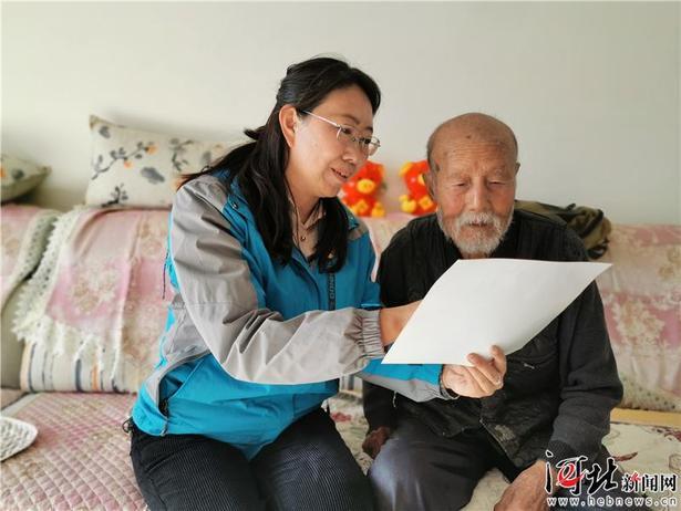 村主任刘佩仿，900余人的生活发生变化，让群众富裕起来 村支书能管村主任吗